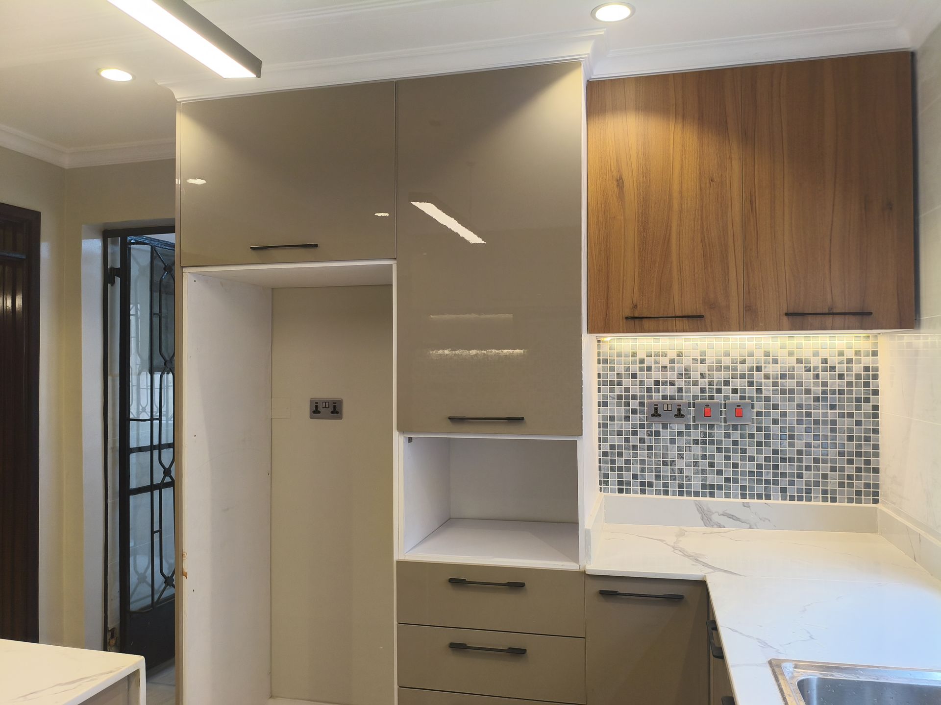 3 Bedroom Apartment — image 10