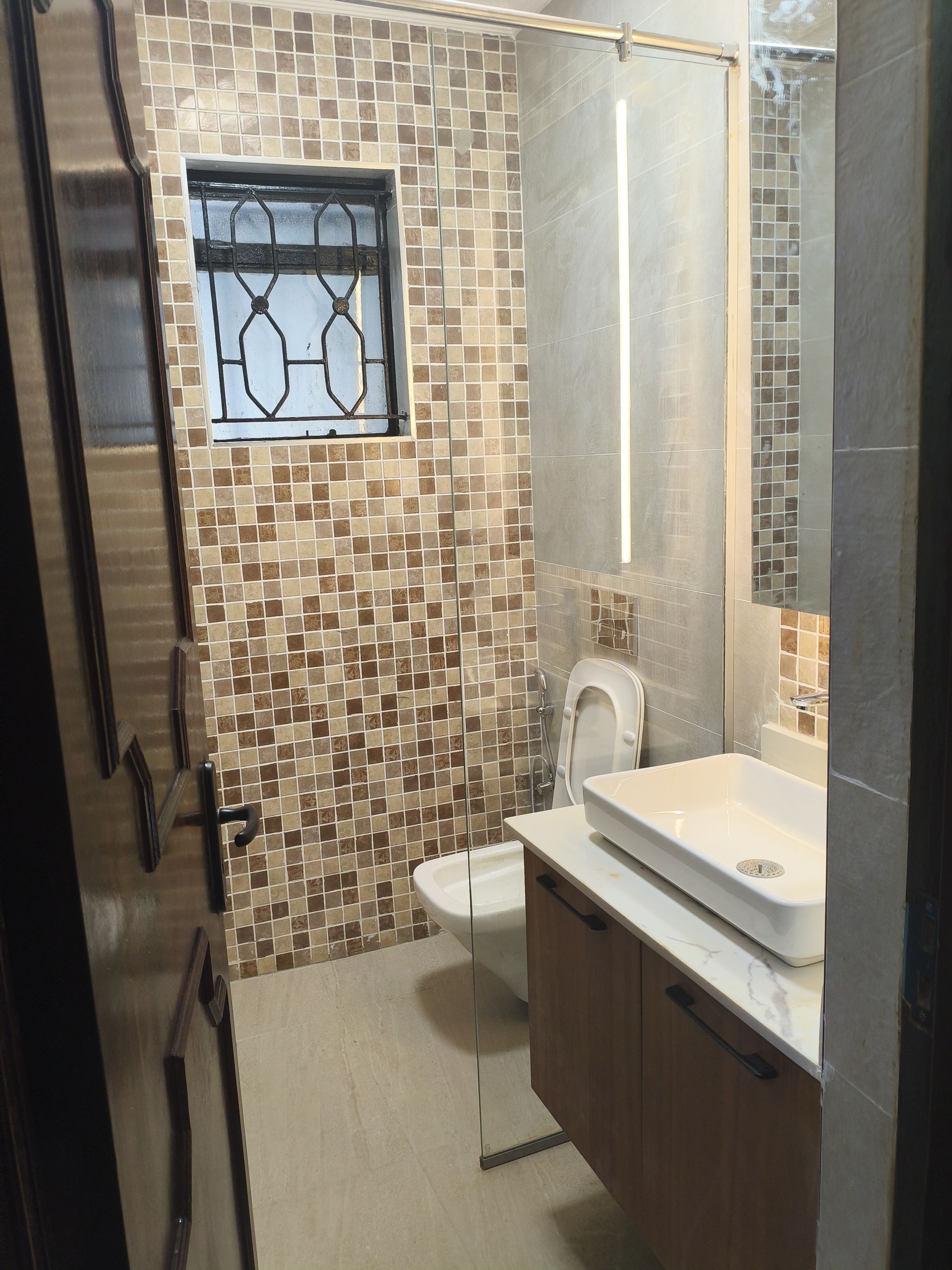 3 Bedroom Apartment — image 8