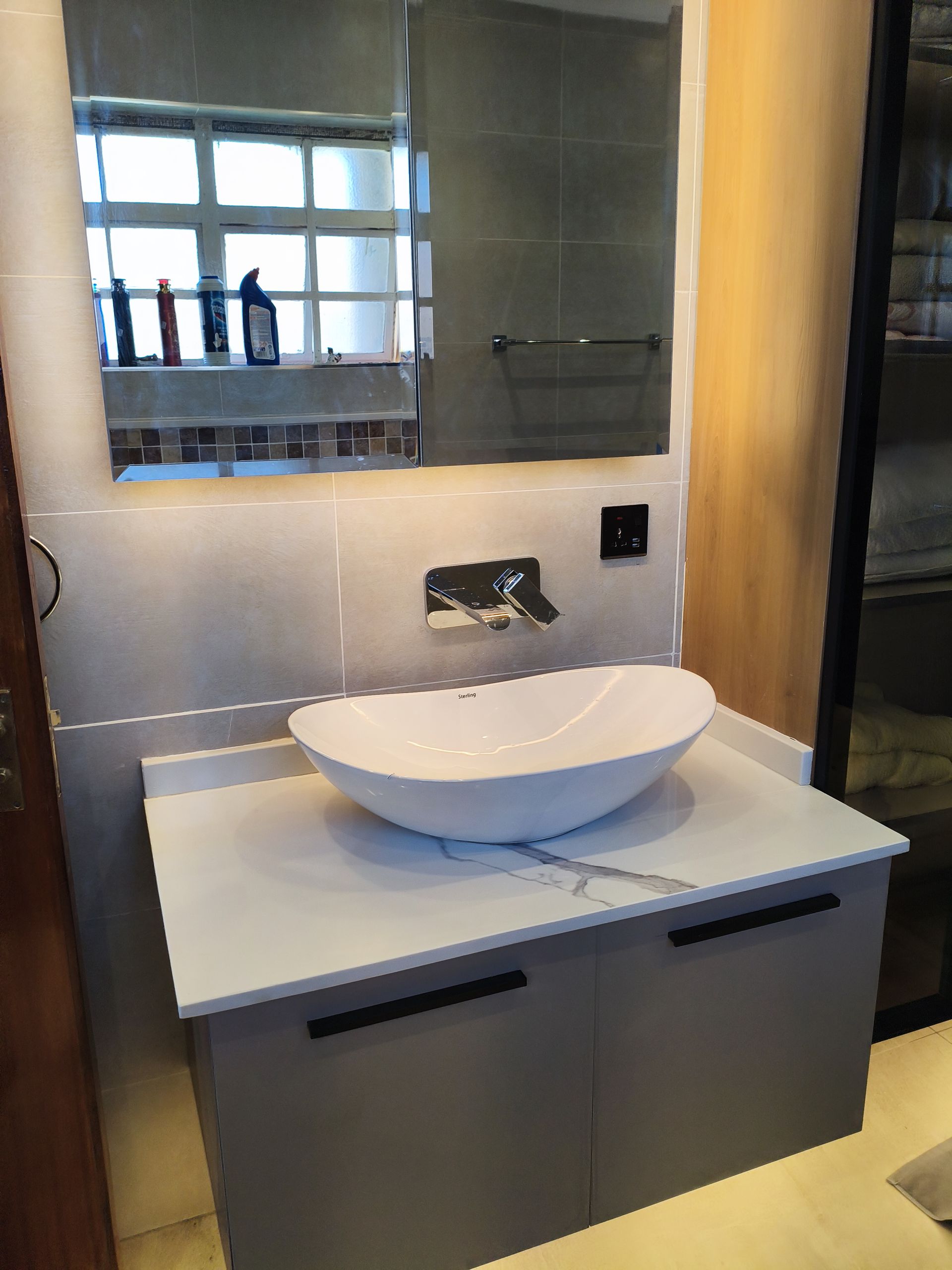 6 Bedroom Residential Home — Bathroom